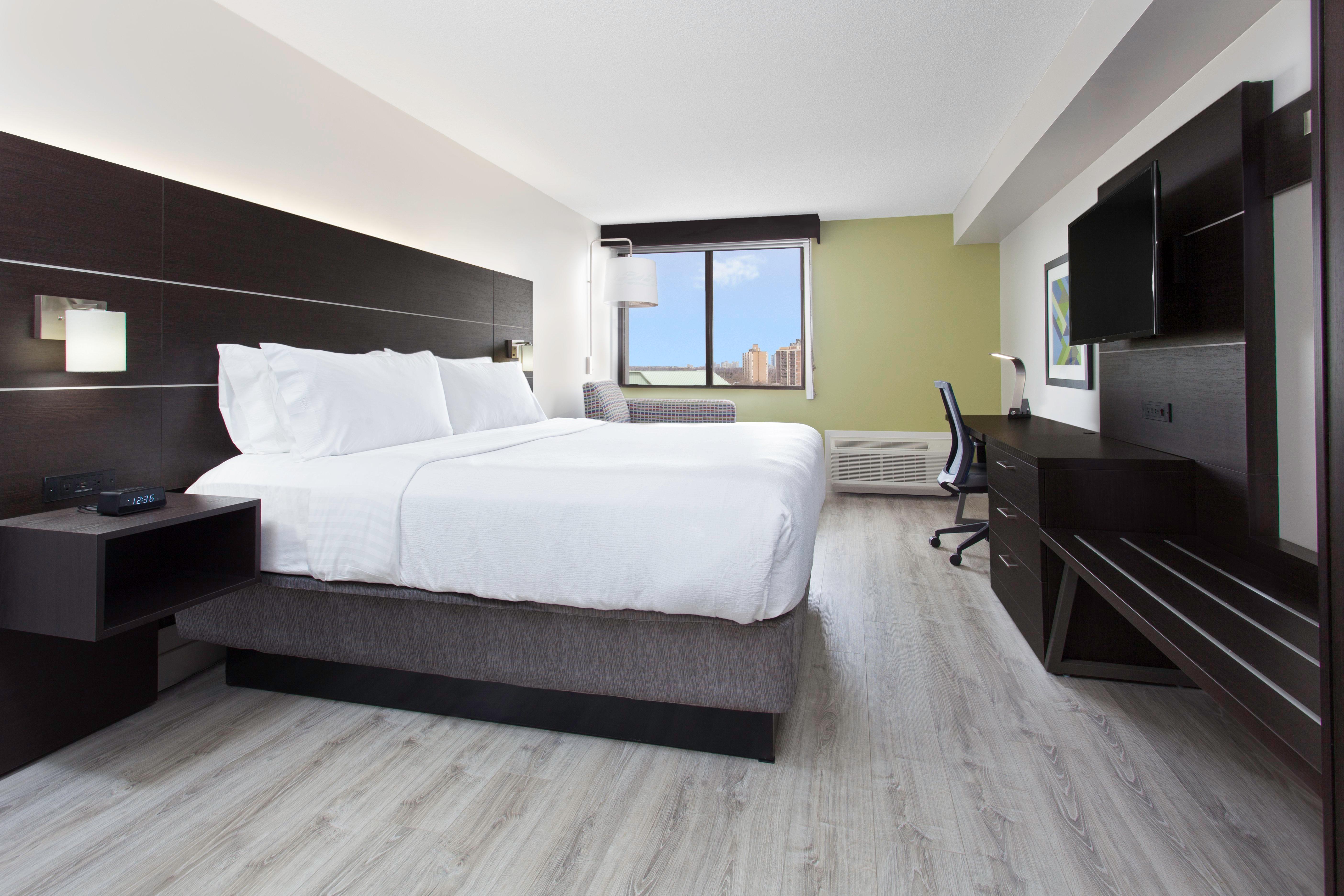 Holiday Inn Express & Suites Mississauga-Toronto Southwest By Ihg Exterior foto
