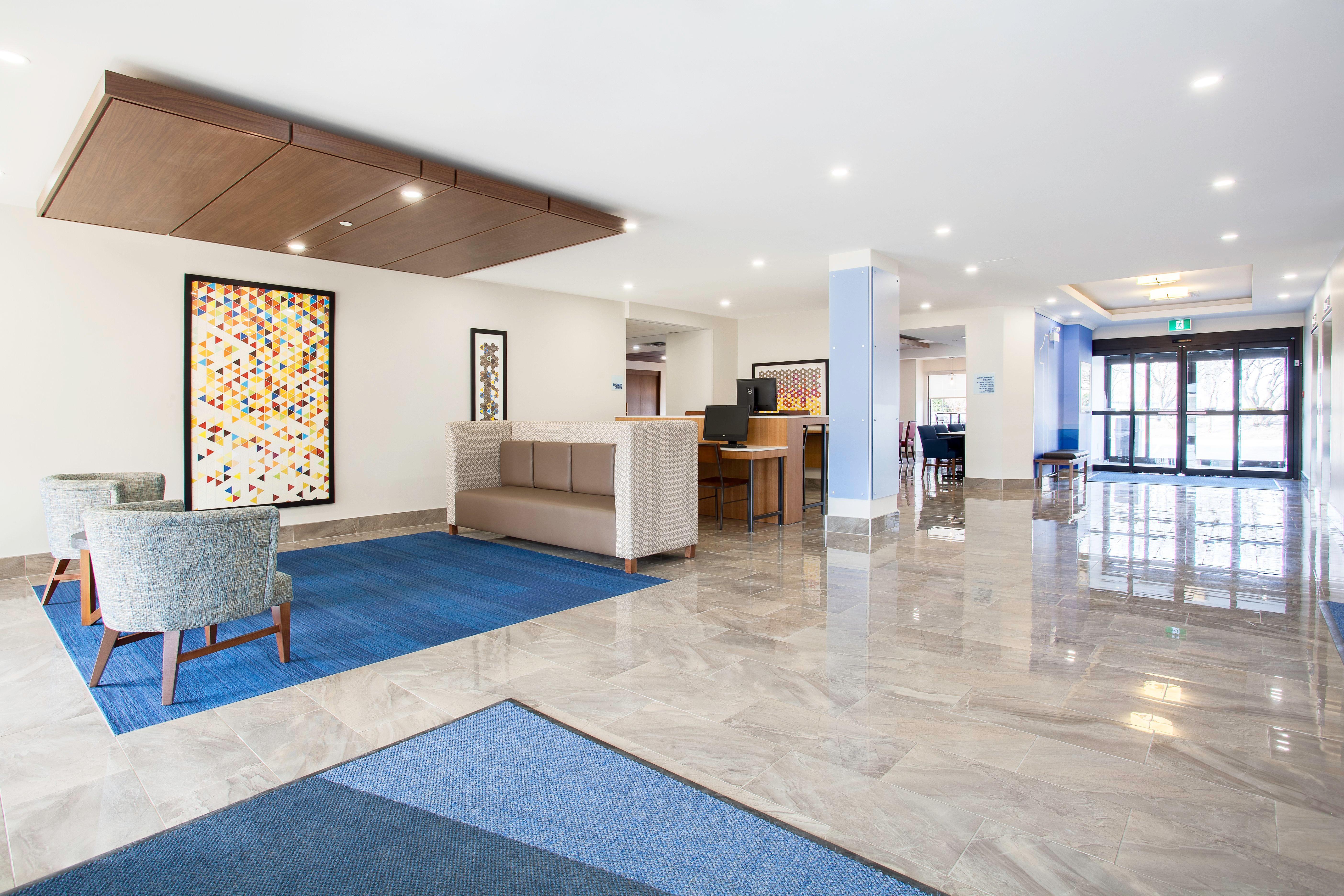 Holiday Inn Express & Suites Mississauga-Toronto Southwest By Ihg Exterior foto
