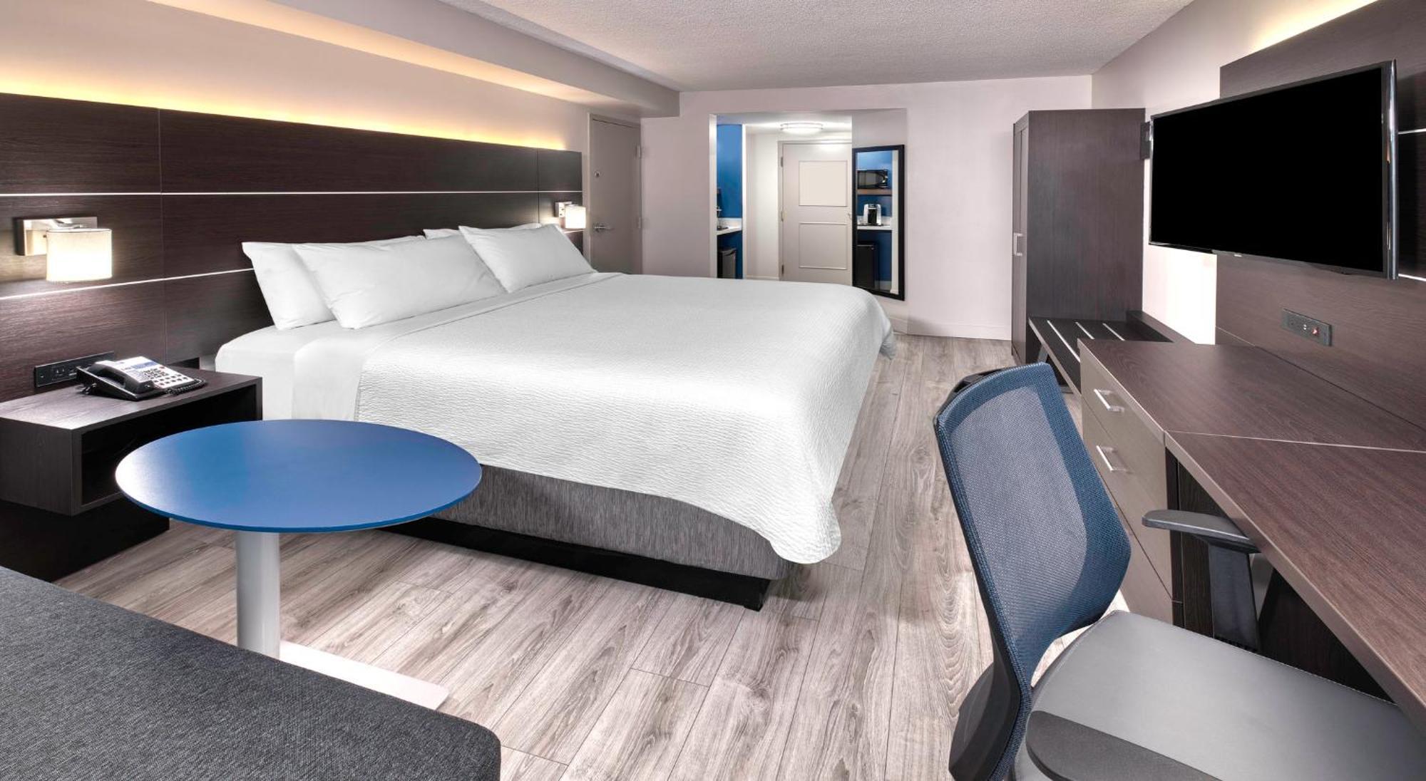 Holiday Inn Express & Suites Mississauga-Toronto Southwest By Ihg Exterior foto